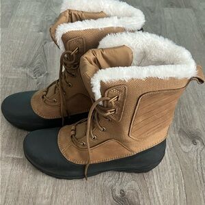 The North Face Shellista IV Mid Lace Tan and Black Snow Boots Size 11